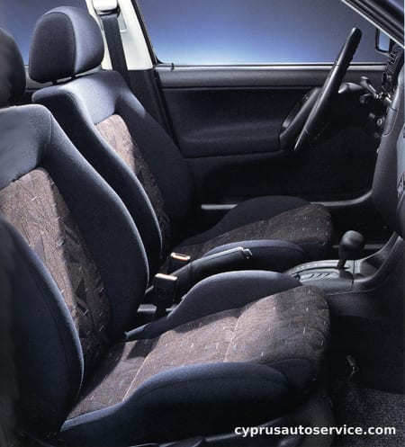VOLKSWAGEN GOLF VR6