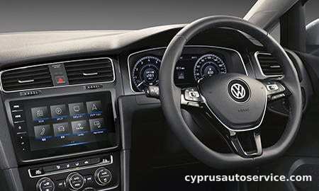 VOLKSWAGEN GOLF TSI COMFORTLINE TECH EDITION