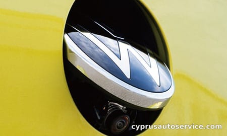 VOLKSWAGEN GOLF TDI R LINE