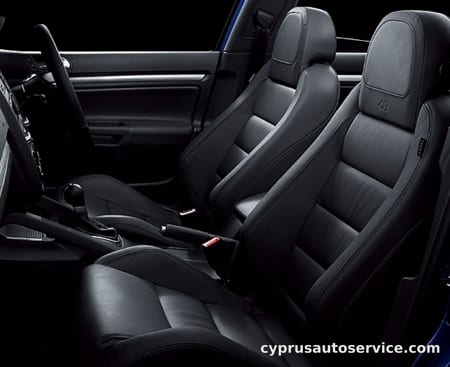 VOLKSWAGEN GOLF R32