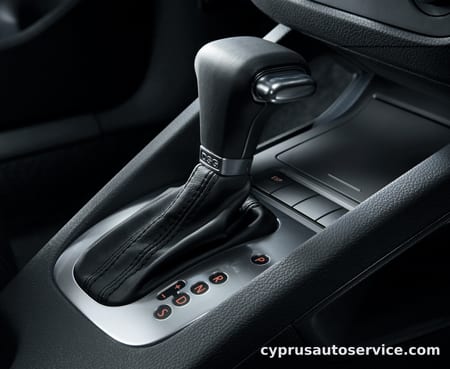 VOLKSWAGEN GOLF E