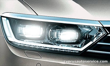 VOLKSWAGEN PASSAT 2.0TSI R LINE
