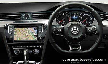 VOLKSWAGEN PASSAT 2.0TSI R LINE
