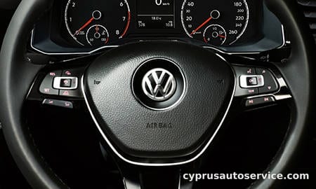 VOLKSWAGEN POLO TSI COMFORTLINE LIMITED