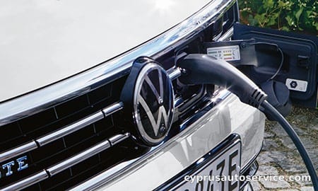 VOLKSWAGEN PASSAT GTE VARIANT ADVANCE