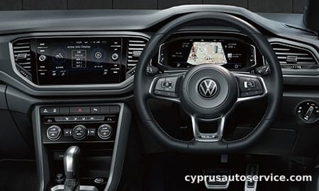 VOLKSWAGEN TROC TDI R LINE