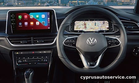 VOLKSWAGEN TROC TDI R LINE