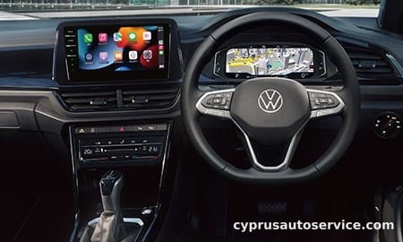 VOLKSWAGEN TROC TSI BLACK STYLE