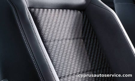 VOLKSWAGEN TROC TDI R LINE