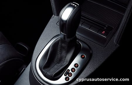 VOLKSWAGEN GOLF TOURAN TSI HIGHLINE