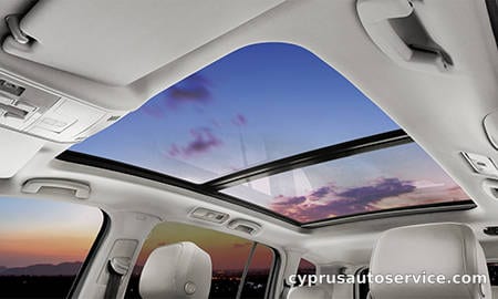 VOLKSWAGEN GOLF TOURAN TDI PREMIUM