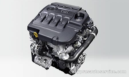 VOLKSWAGEN GOLF TOURAN TDI PREMIUM