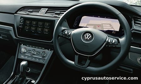 VOLKSWAGEN GOLF TOURAN TSI HIGHLINE
