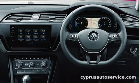VOLKSWAGEN GOLF TOURAN TDI HIGHLINE