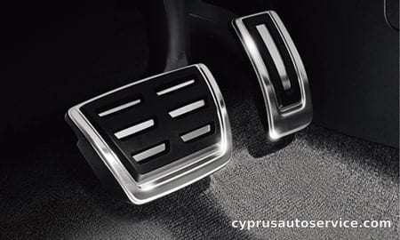 VOLKSWAGEN PASSAT VARIANT TDI R LINE