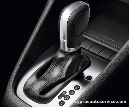 VOLKSWAGEN GOLF VARIANT TSI TRENDLINE PREMIUM EDITION
