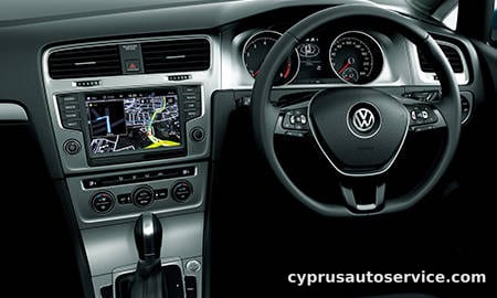VOLKSWAGEN GOLF VARIANT TSI COMFORTLINE CONNECT