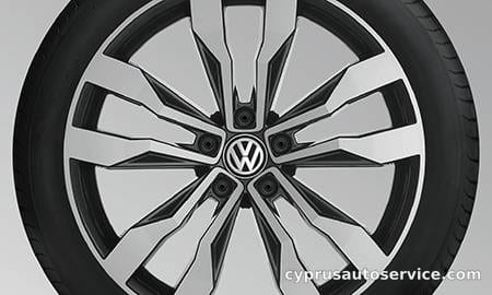 VOLKSWAGEN TIGUAN TDI 4MOTION R LINE DYNAUDIO