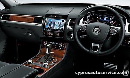 VOLKSWAGEN TOUAREG HYBRID