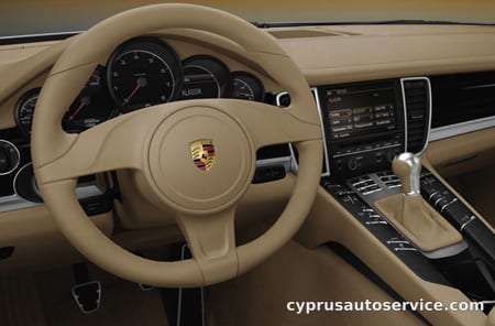 PORSCHE PANAMERA 4S