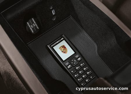 PORSCHE PANAMERA TURBO