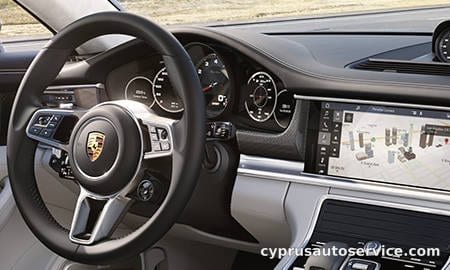 PORSCHE PANAMERA TURBO