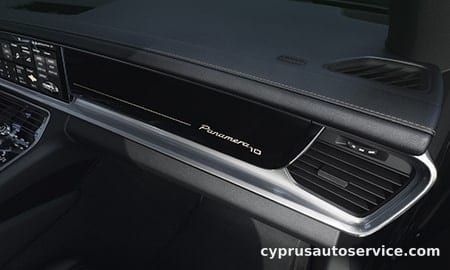 PORSCHE PANAMERA 10 YEARS EDITION