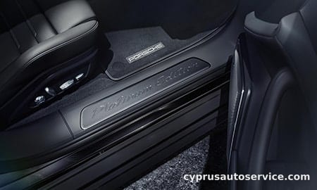 PORSCHE PANAMERA 4 PLATINUM EDITION