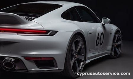 PORSCHE 911 SPORT CLASSIC