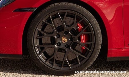 PORSCHE 911 TARGA 4 GTS