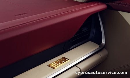 PORSCHE 911 TARGA 4S HERITAGE DESIGN EDITION