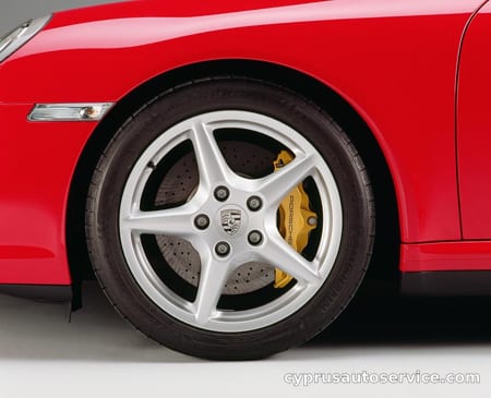 PORSCHE 911 TARGA 4