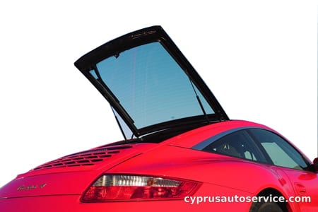PORSCHE 911 TARGA 4