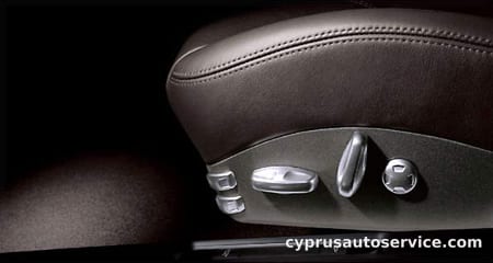 PORSCHE 911 CARRERA 4
