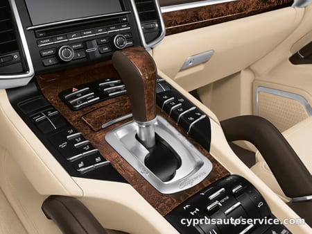 PORSCHE CAYENNE S