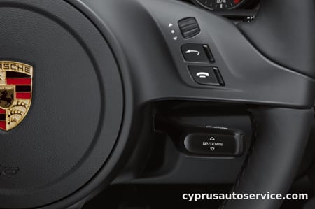 PORSCHE CAYENNE S HYBRID