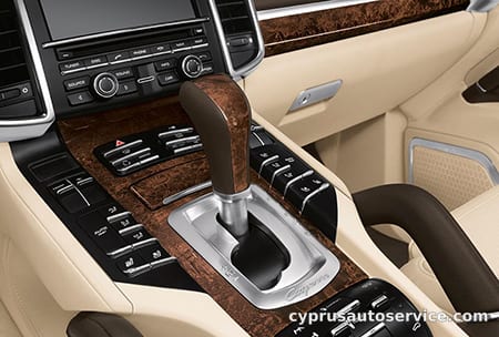 PORSCHE CAYENNE TURBO