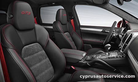 PORSCHE CAYENNE GTS