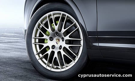 PORSCHE CAYENNE S E-HYBRID PLATINUM EDITION