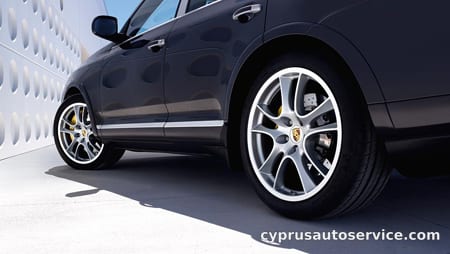 PORSCHE CAYENNE TURBO S