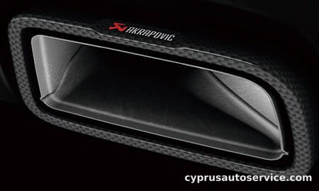 RENAULT LUTECIA SPORT TROPHY AKRAPOVIC