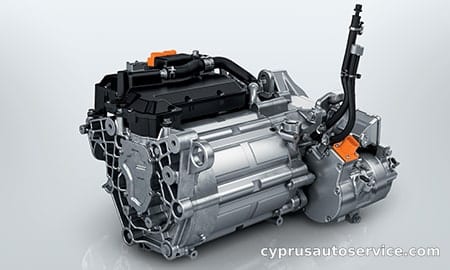 PEUGEOT E2008 GT LINE