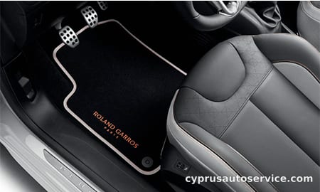 PEUGEOT 208 ROLAND GARROS