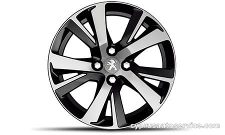PEUGEOT 2008 GT LINE BLACK & WHITE EDITION