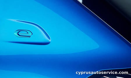 PEUGEOT E208 GT LINE
