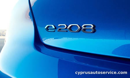 PEUGEOT E208 GT LINE
