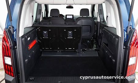 PEUGEOT RIFTER DEBUT EDITION