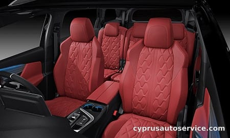 PEUGEOT 5008 GT BLUE HDI RED NAPPA